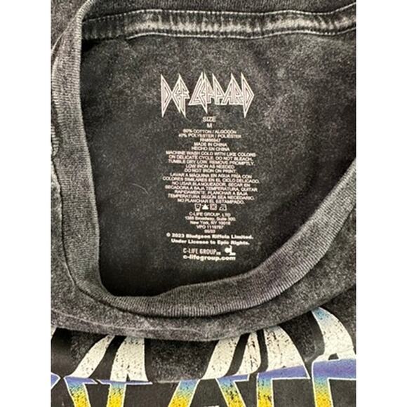 Def Leppard Animal Tee T-Shirt Medium Acid-Wash Black Unisex Jaguar Band Graphic - Picture 3 of 3